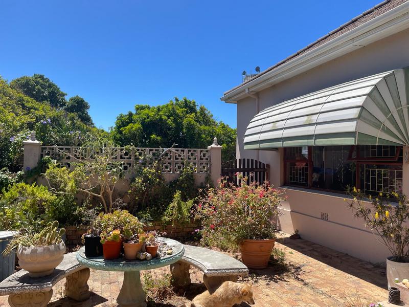 2 Bedroom Property for Sale in Fish Hoek Western Cape